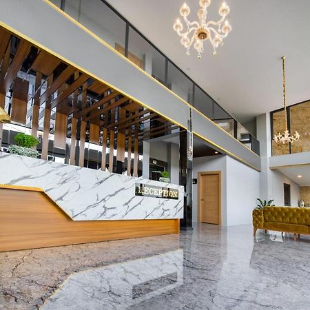 Canary Suite Otel Trabzon Exteriör bild